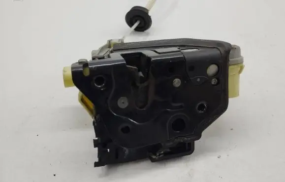 Audi Q7 4L Front door lock CZ3C2837016A