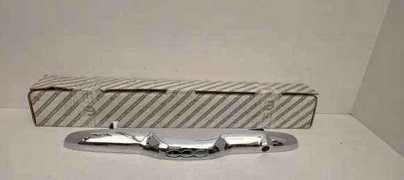 Fiat 500 Trunk door license plate light bar 735516207 0735516207 10810111