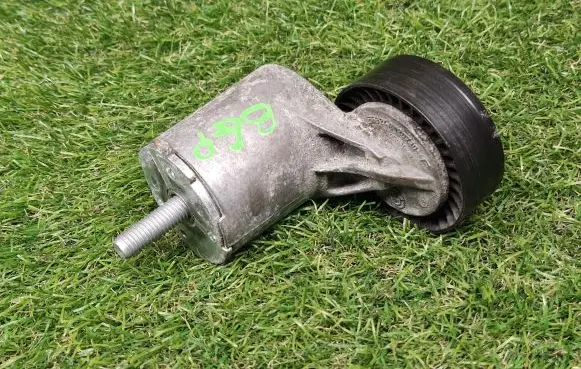 Volkswagen Jetta V Alternator belt tensioner 07K903315J