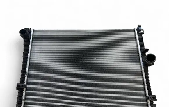 BMW 3 G20 G21 Coolant radiator 173690B 8666748 15272311