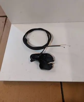 Audi A7 S7 4G Engine bonnet/hood lock release cable 8T1823633