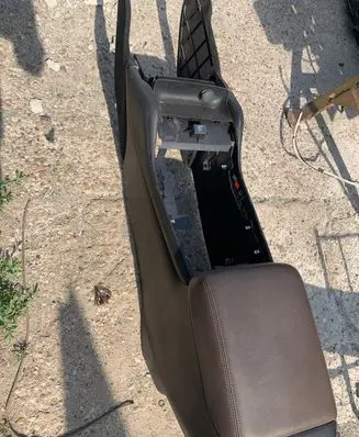 Infiniti QX60 L50 Center console