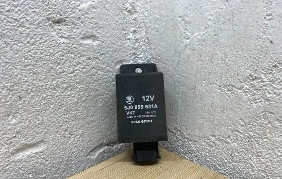 Skoda Praktik (5J8) Other relay 5J0959631A