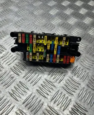 Peugeot 206 Fuse box set 9635518180