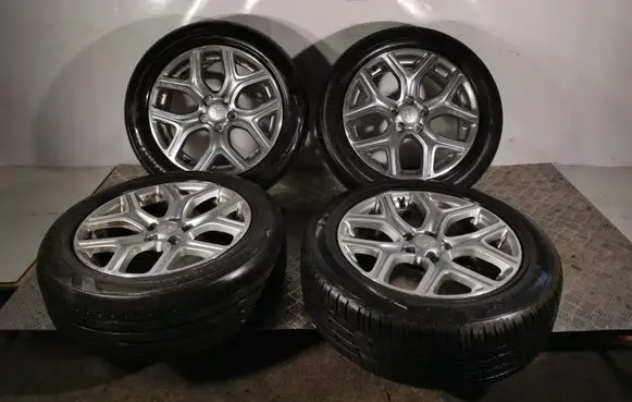 Mitsubishi Outlander R18 alloy rim 