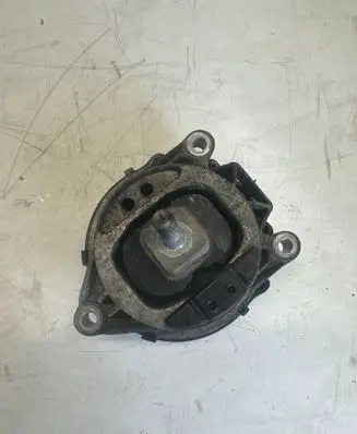 BMW 3 F30 F35 F31 Engine mount bracket 6856183 031115