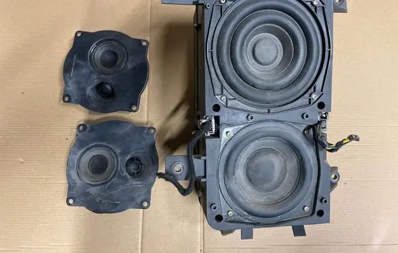 Volvo S40, V40 Subwoofer speaker 30630166 902275479824 0023400419