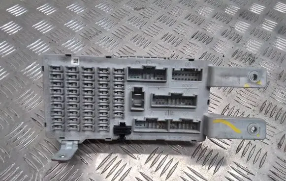 Hyundai Santa Fe Fuse box set B40C09CF 09513N AK1295