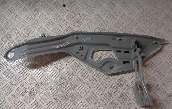 Renault Twingo III Fender mounting bracket 631467520R