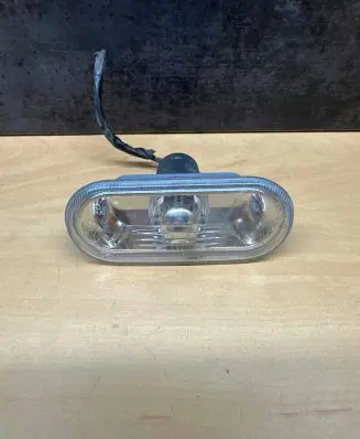 Volkswagen Golf IV Front fender indicator light 1J0949117 48435