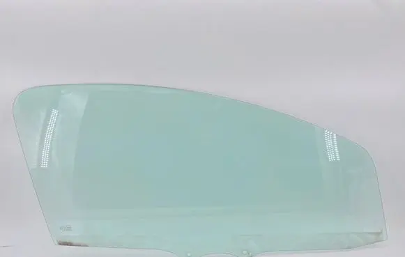 Toyota Aygo AB10 Front door window/glass (coupe) 43R00048 DOT24AS2M68