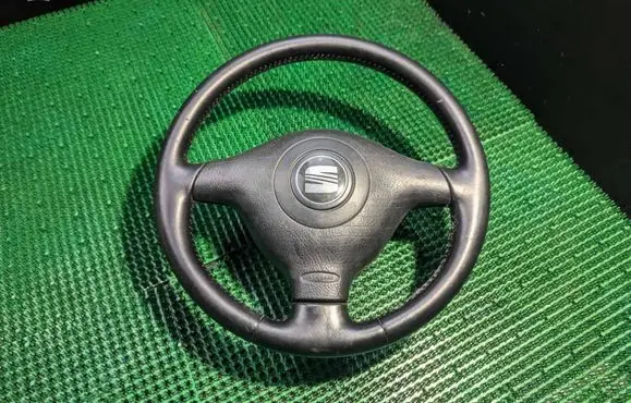 Seat Toledo II (1M) Steering wheel 1M0419091F 1M0