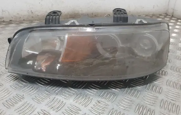 Fiat Punto (188) Headlight/headlamp 89101051 89100450