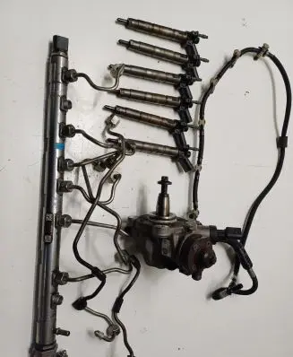 BMW X5 F15 Fuel injection system set 0445117030 0445010638 0445216036