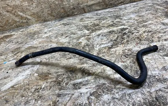 Infiniti G37 Engine coolant pipe/hose
