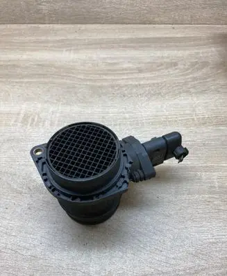Volkswagen Golf IV Mass air flow meter 06A906461 0280217121