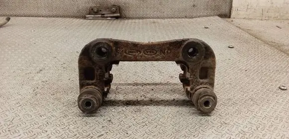 KIA Carens II Brake caliper pad carrier rear 