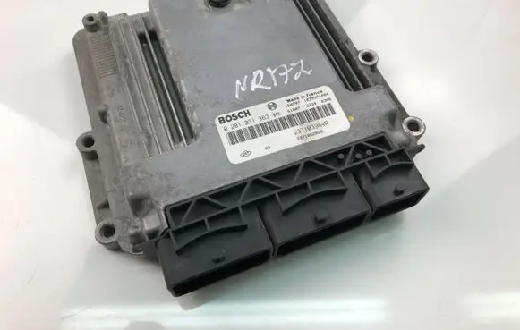 Renault Trafic III (X82) Engine control unit/module 237103984R