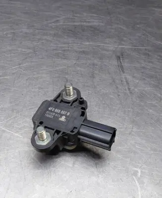 Audi A6 S6 C6 4F Airbag deployment crash/impact sensor 4F0955557B