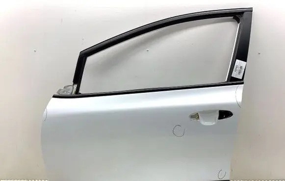 KIA Ceed Front door 