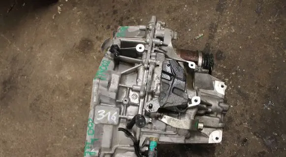 Renault Captur II Manual 5 speed gearbox JT4002