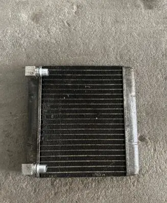 BMW 7 F01 F02 F03 F04 Engine oil radiator 7570103