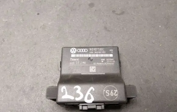 Skoda Octavia Mk2 (1Z) Gateway control module 1K0907530E 1K0907951