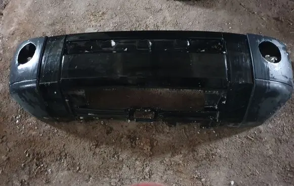 Land Rover Discovery 3 - LR3 Front bumper DPB500055 40109698 XF0D011100000000
