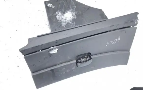 Nissan Qashqai+2 Glove box 68520jd000 68520jd01a