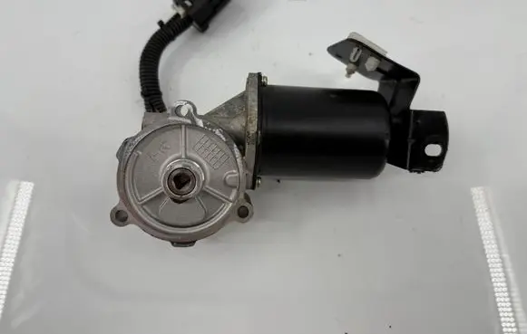 SsangYong Rexton Gearbox-reducer motor 4408648008B