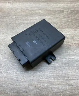 Mercedes-Benz E W211 Light module LCM A2115450432 410213