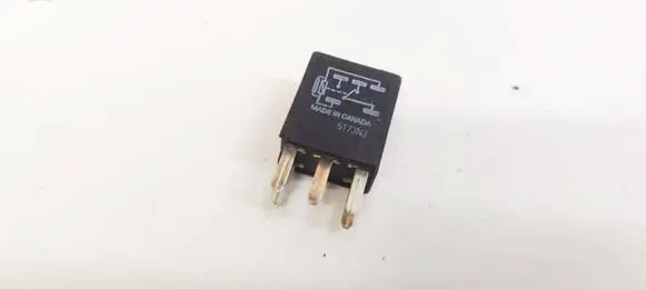Chrysler 300 - 300C Other relay 05269988AA 21911C