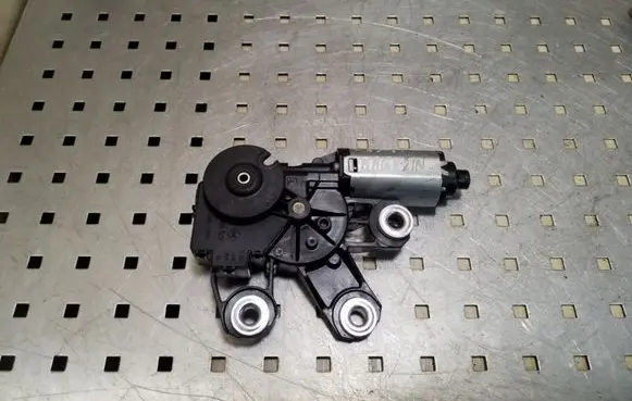 Volkswagen Touareg I Rear window wiper motor 7L0955712C 53032612