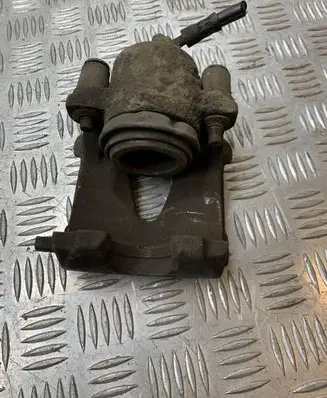 Volkswagen Golf V Front brake caliper