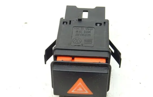 Porsche Cayenne (9PA) Hazard light switch 7L5953235A