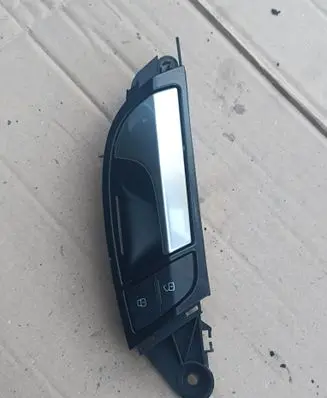 Audi Q7 4L Front door interior handle 4L0837020