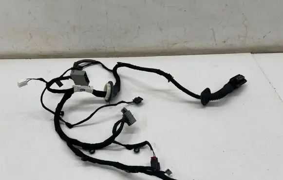 Land Rover Discovery 5 Front door wiring loom JY32-14630