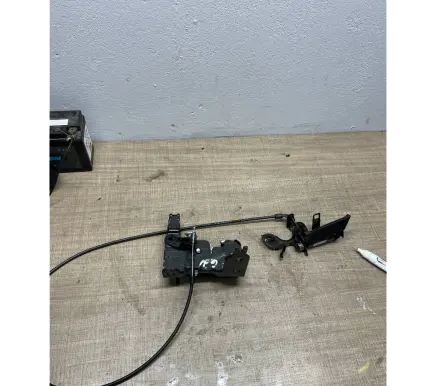 Mercedes-Benz E W212 Seat back rest lock catch A2129200276