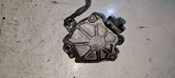 Ford C-MAX II Vacuum pump 9684786780