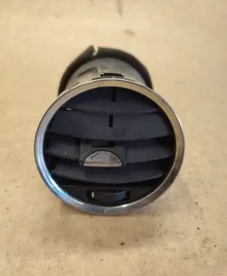 Opel Antara Dash center air vent grill 96661704