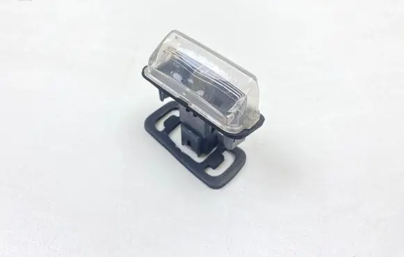 Toyota Verso Number plate light CML02107