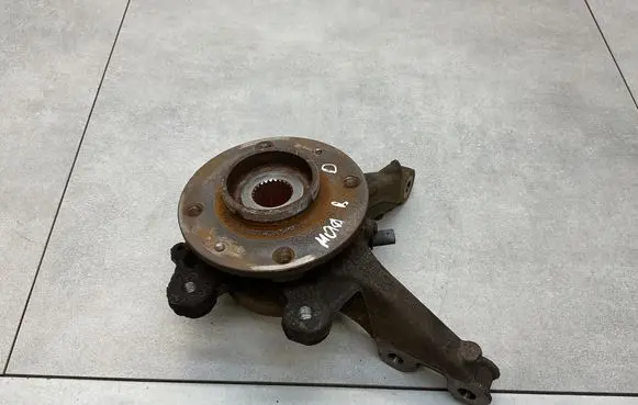 Opel Mokka B Front wheel hub 