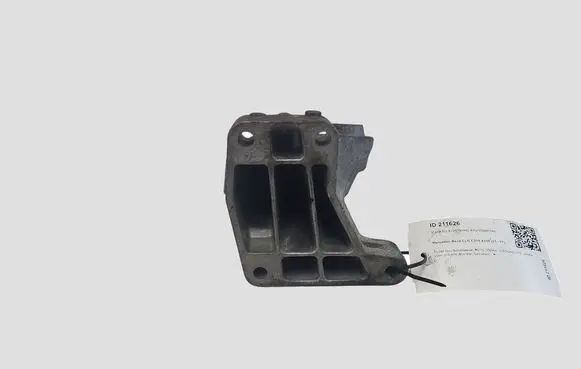 Mercedes-Benz CLS C218 X218 Engine mounting bracket A6422235404