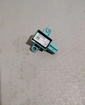 Audi A4 S4 B8 8K Airbag deployment crash/impact sensor 8K0955557C 5WK4380902