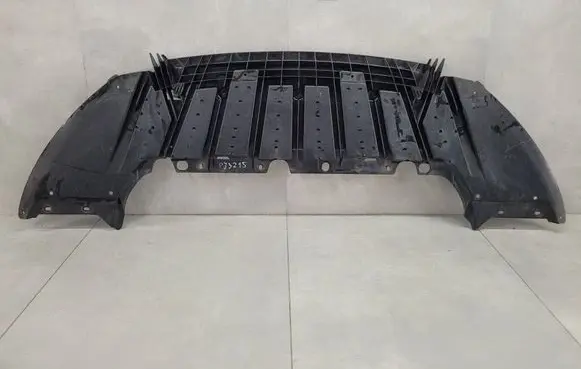Ford Focus Front bumper skid plate/under tray F1EB17B769D