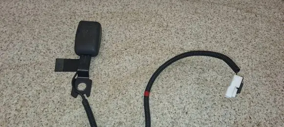 Hyundai ix35 Front seatbelt buckle SPFH590 1DA6454365 FTRT