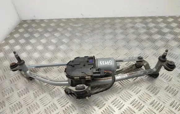 Volkswagen PASSAT B8 Front wiper linkage and motor 3G1955023C