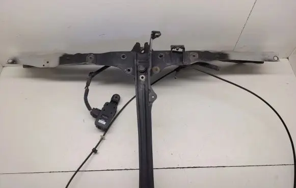 Lexus GS 300 350 430 450H Radiator support slam panel bracket 