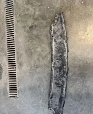 Porsche Macan (95B) Intercooler air guide/duct channel 95B805187