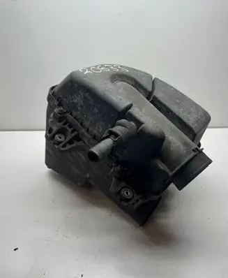 Honda CR-V Air filter box 